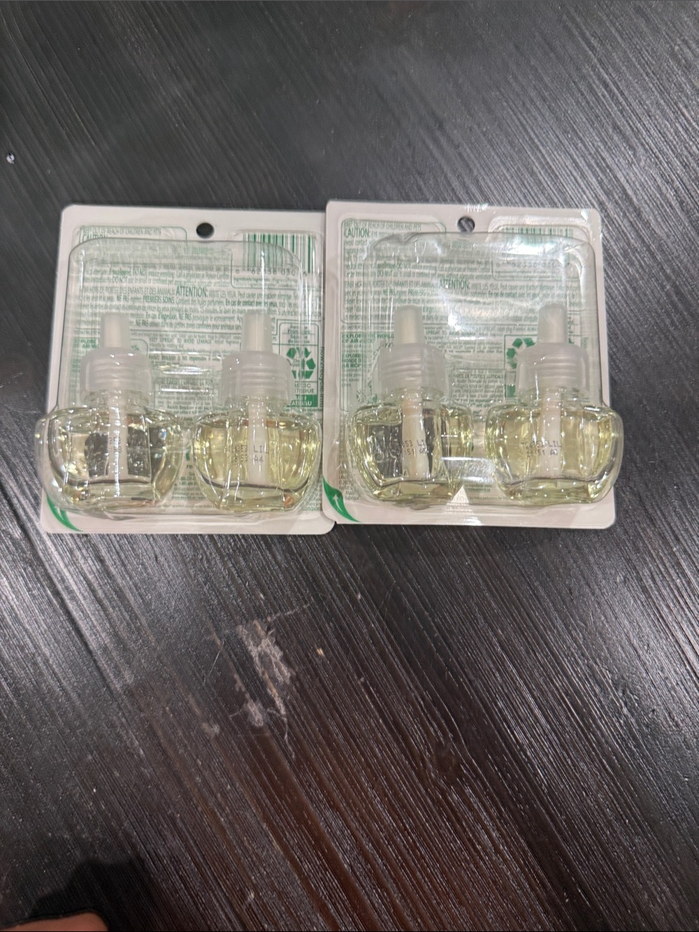 NWT Bundle of Air Wick Vibrant Lavender & Waterlily Plug-In Refill - Picture 2 of 2
